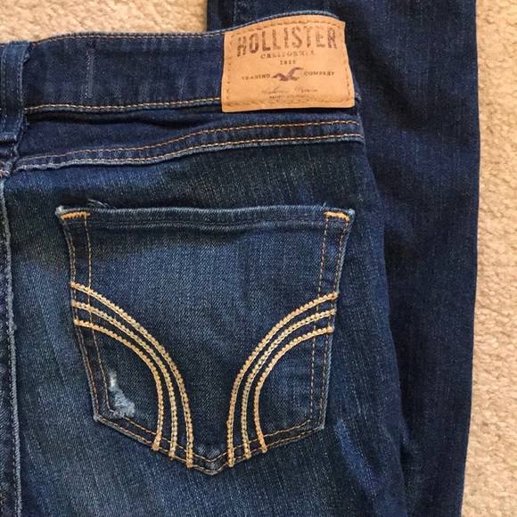 Hollister women’s jeans - Picture 3 of 5